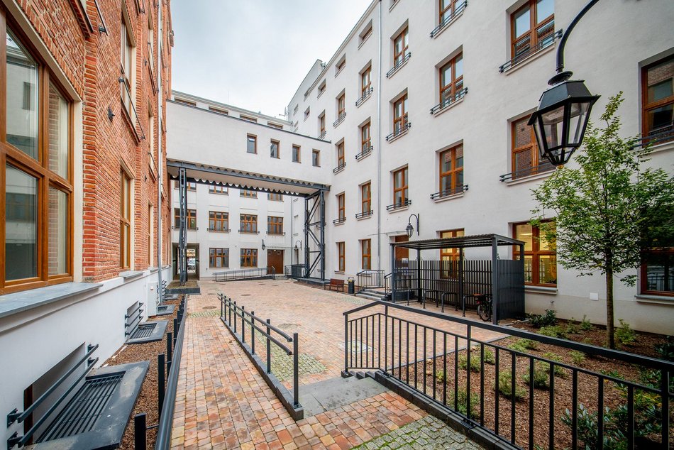 Łódź. Wsparcie dla dzieci i cudzoziemców w Łodzi. Co oferuje Centrum Wsparcia i Rozwoju Społecznego?