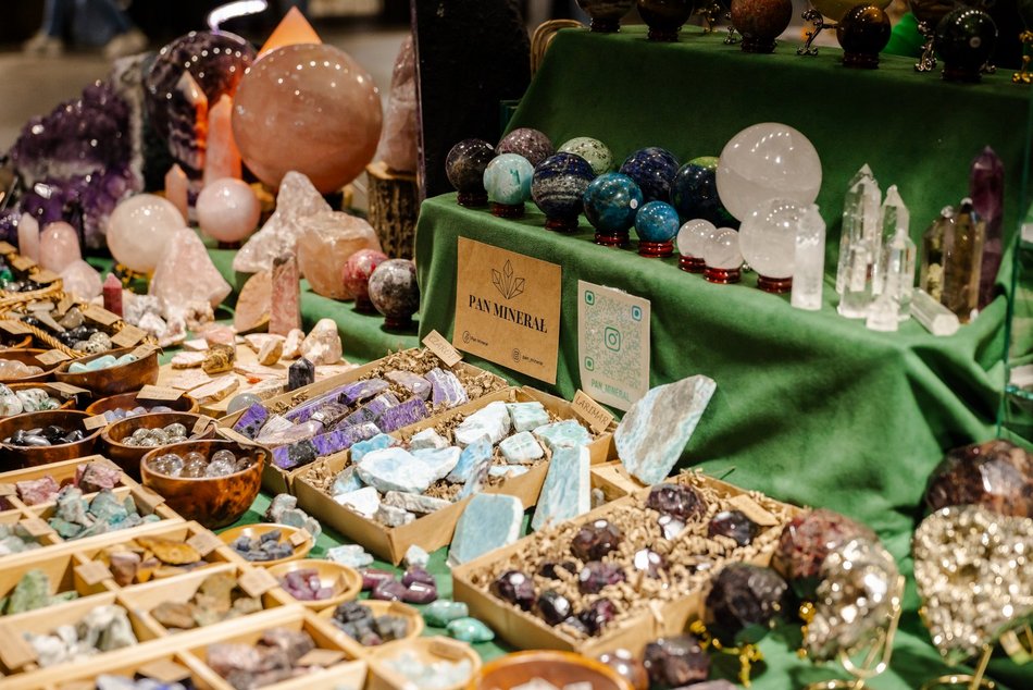 Łódź. Targi kamieni w hali Expo Łódź. Minerały, naturalna biżuteria, rękodzieło i... meteoryty!