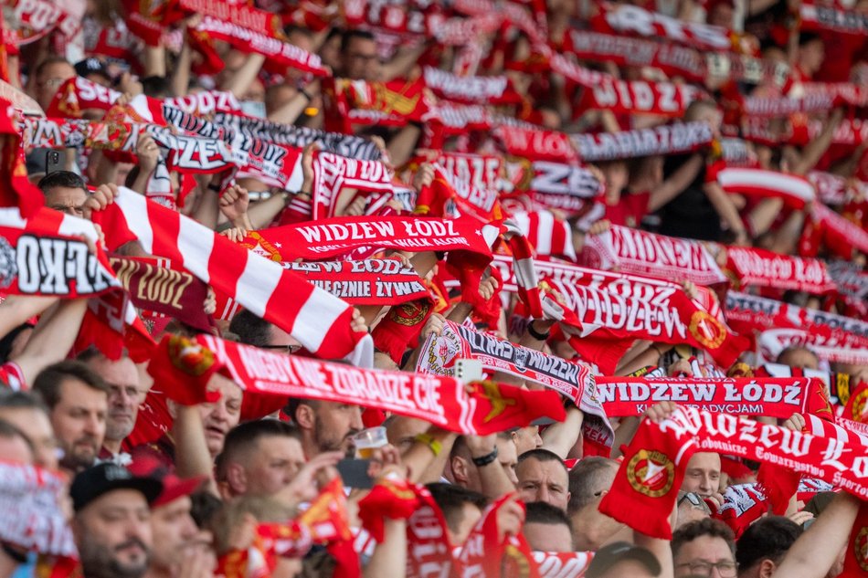 Kibice na meczu Widzewa Łódź z Piastem Gliwice