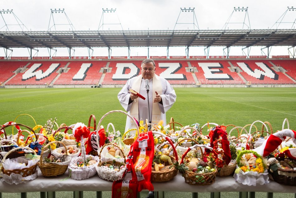 Łódź. Święcenie pokarmów w Sercu Łodzi. To już tradycja kibiców Widzewa Łódź