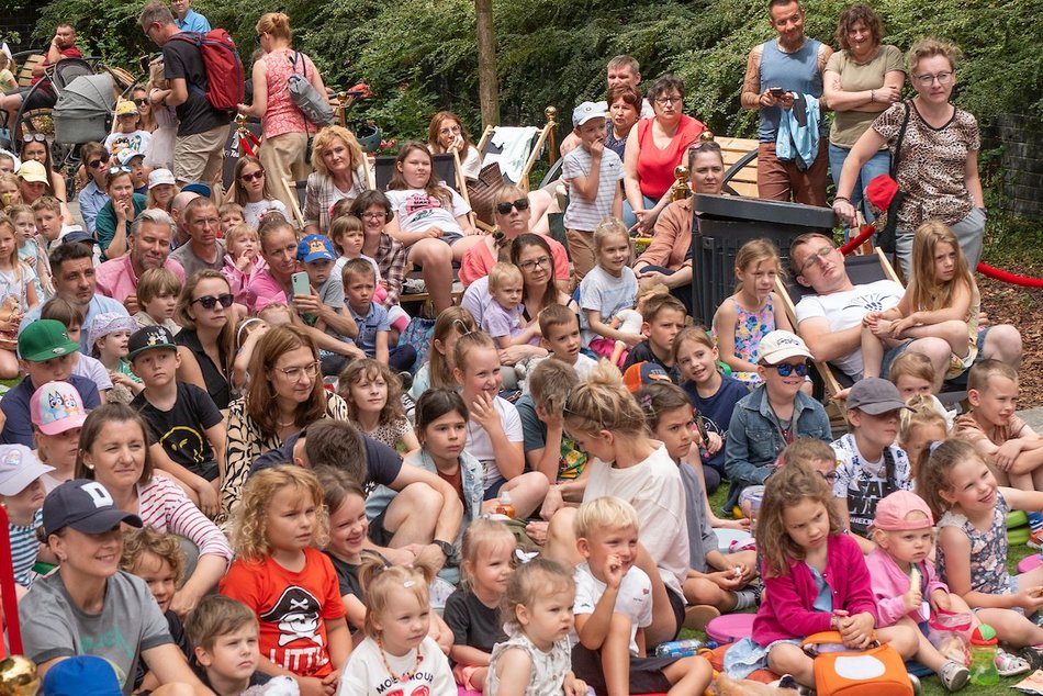 Łódź. Baśniowa Piotrkowska w Łodzi. Spektakl „Taka Pchła” zachwycił widzów!