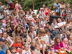 Łódź. Baśniowa Piotrkowska w Łodzi. Spektakl „Taka Pchła” zachwycił widzów!