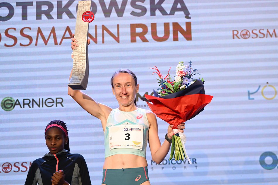 Łódź. Bieg Ulicą Piotrkowską Rossmann Run 2025 wystartował! Walka o życiowe rekordy