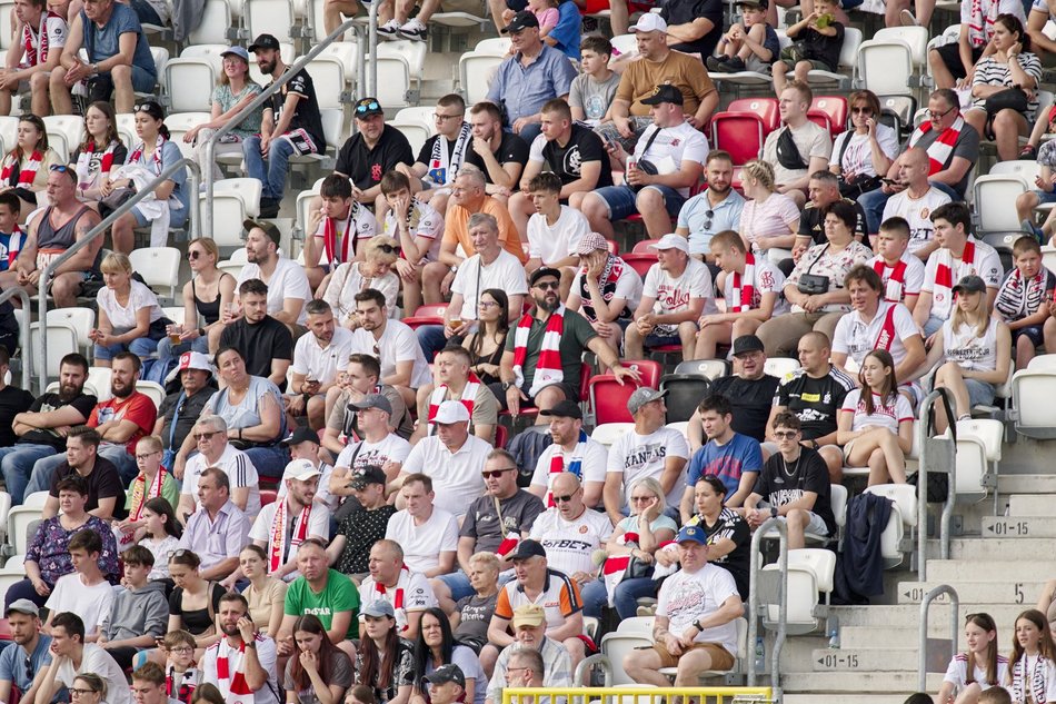 Kibice na meczu ŁKS Łódź ze Stalą Mielec