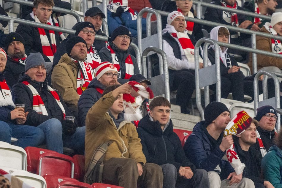 Kibice na meczu ŁKS Łódź z Puszczą Niepołomice. Byłeś/aś? Odszukaj się w galerii