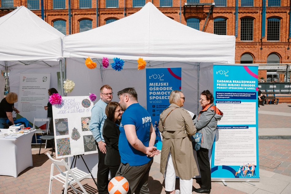 Łódź Miejski Dzień Zdrowia w Manufakturze. Nauka pierwszej pomocy, gry, zabawy, eksperci i więcej
