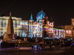 Łódź. Light Move Festival 2025 Łódź na placu Wolności