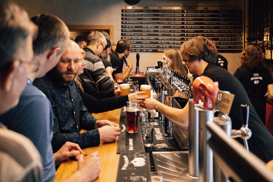 Łódź. Dokąd na piwo kraftowe w Łodzi? Piwoteka, Kij, Pub Spółdzielczy, Captain Craft i więcej