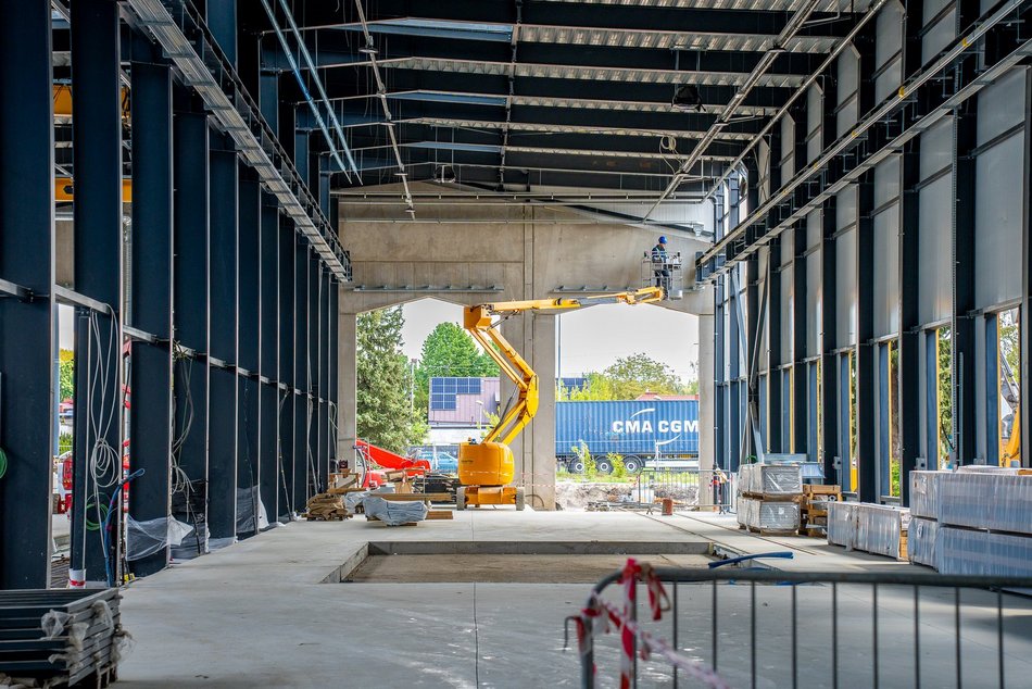 Zajezdnia Helenówek w Łodzi. Konstrukcja ukończona, trwa montaż urządzeń