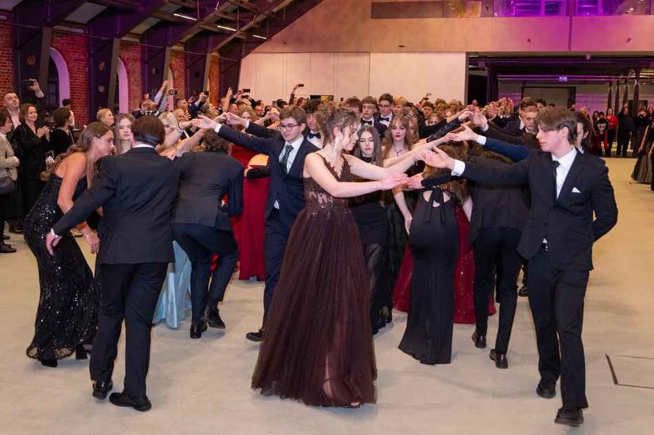 Łódź. Studniówka I LO w Łodzi