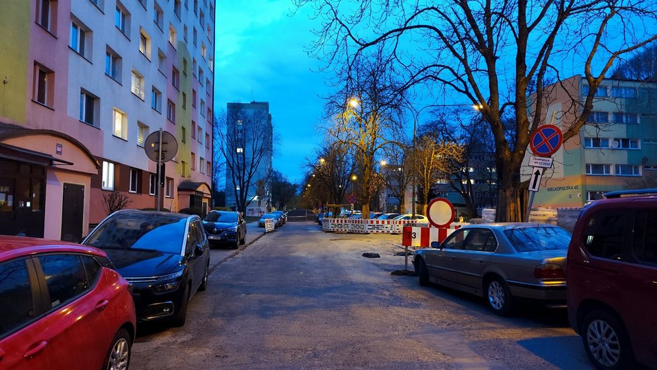 Łódź. Remont Wielkopolskiej w Łodzi. Ponad 200 nowych miejsc parkingowych. Tego chcieli Łodzianie!