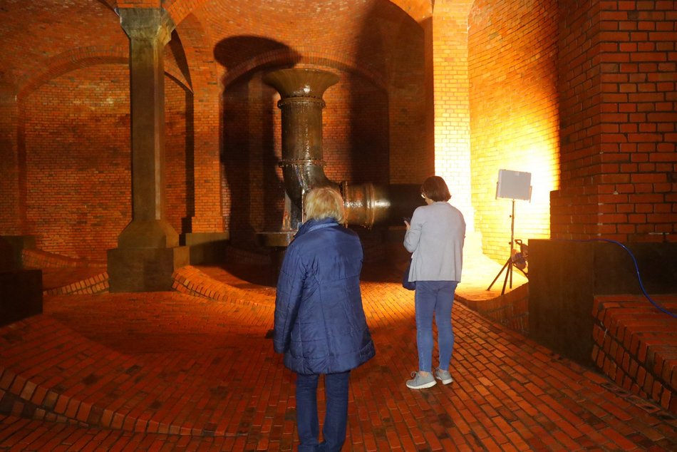 Zwiedzanie podziemnej katedry na Stokach z okazji 600. Urodzin Łodzi