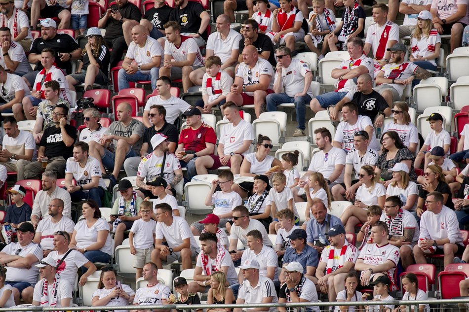 Kibice na meczu ŁKS Łódź ze Stalą Mielec