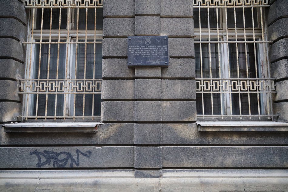 Kamienica z motylem na sprzedaż! Za ile wystawili budynek dawnego Pewexu?