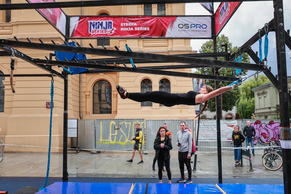 Łódź. Ninja Series w Łodzi. Wspaniała rywalizacja w strugach deszczu