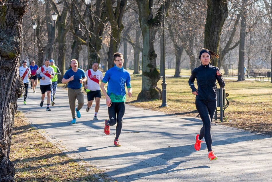 Łódź. Parkrun w Parku Poniatowskiego w Łodzi. Brałeś udział w biegu? Znajdź się na zdjęciach!