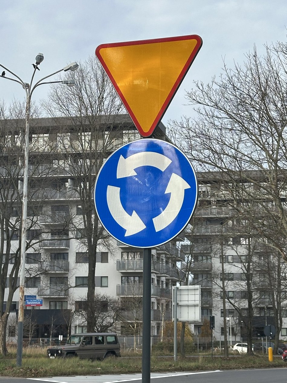 Łódź. Rondo na Radiostacji. Obowiązuje nowa organizacja ruchu