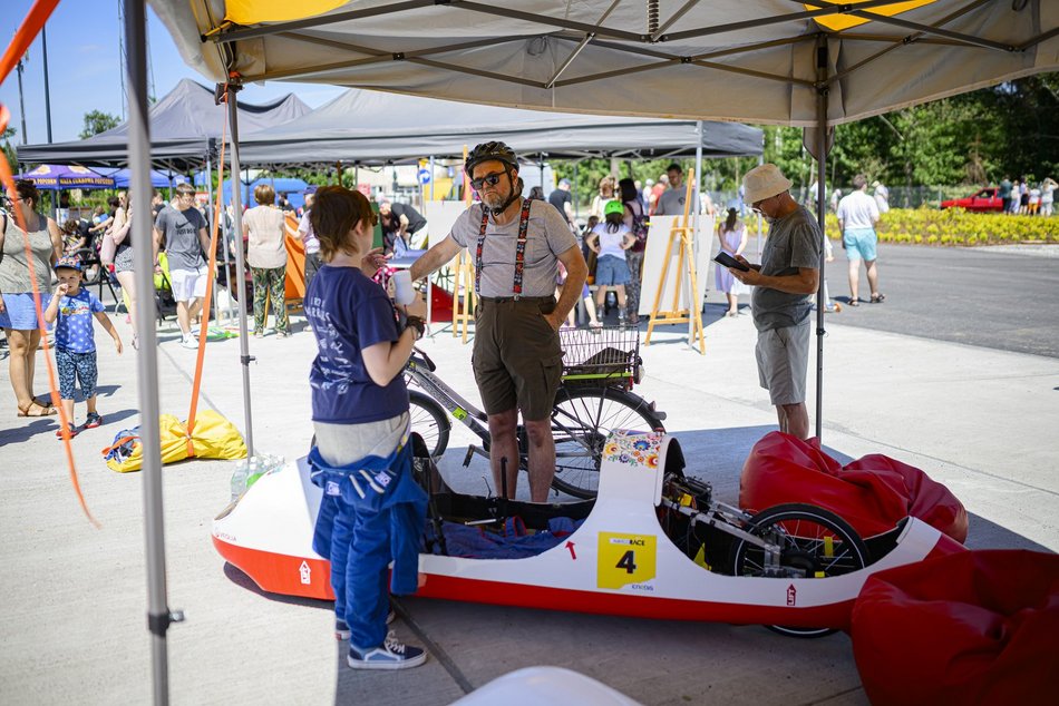 Łódź. Piknik otwarcia Szczecińskiej w Łodzi wielkim hitem. Tłumy łodzian bawią się świetnie