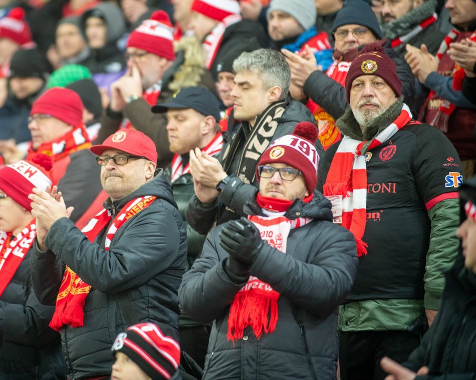 Kibice na meczu Widzew Łódź - Raków Częstochowa