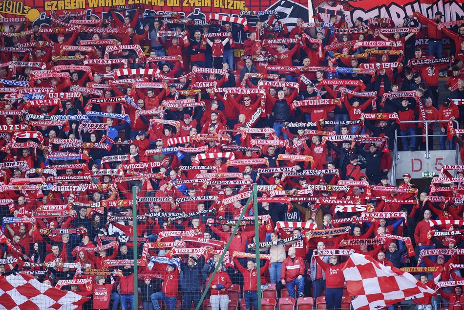 Kibice Widzewa Łódź na meczu ze Stalą Mielec
