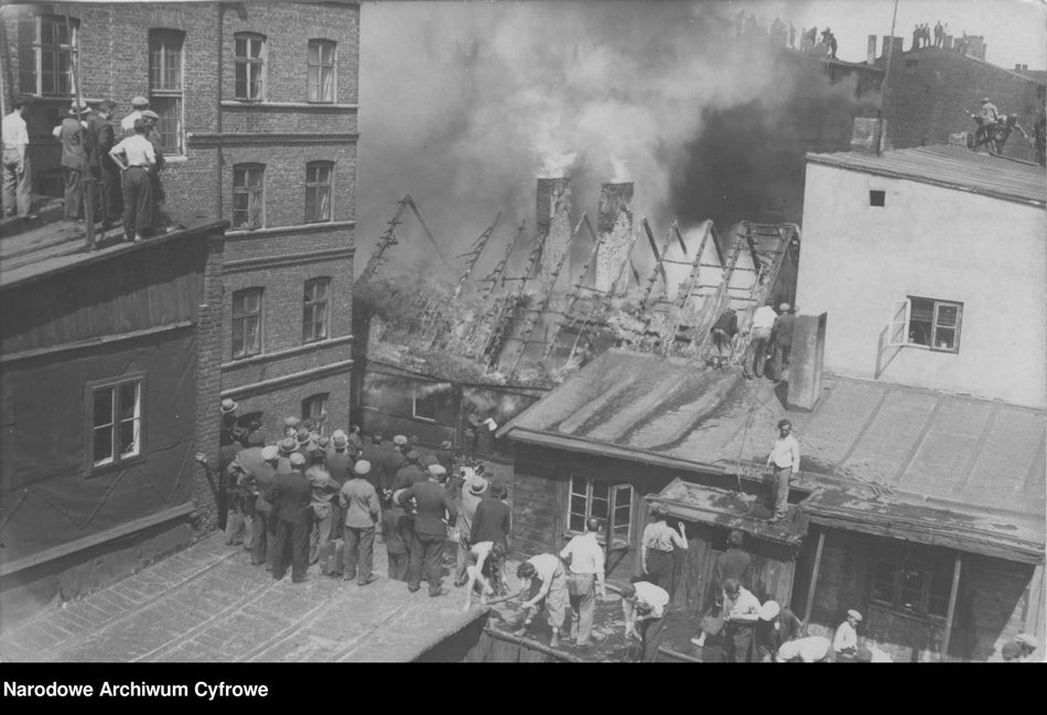 Pożary w przedwojennej Łodzi. Zobacz, jak dawniej wyglądały akcje gaśnicze.