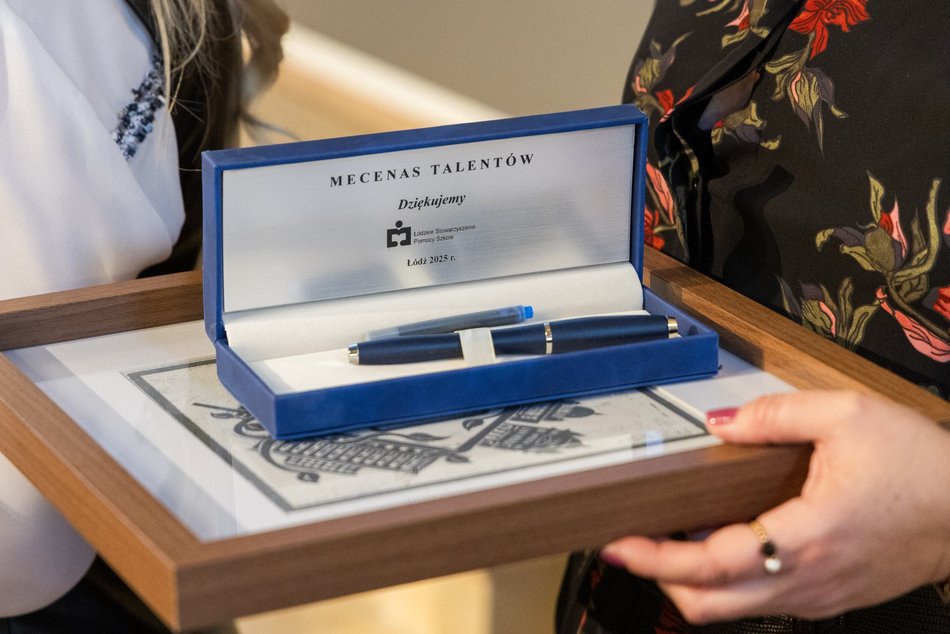Łódź. Stypendia dla wybitnych uczniów z Łodzi i regionu przyznane. Nagrodzeni także nauczyciele