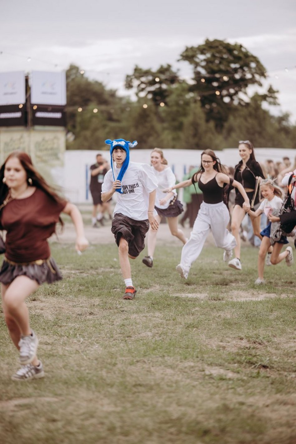 Łódź Summer Festival 2025 wystartował! Otwarcie bram i tłumy biegnące pod scenę!