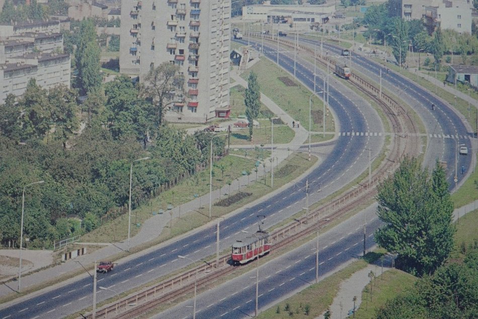 Łódź. Łódź w latach 80. XX wieku. Dekada kontrastów w cieniu katastrof, kryzysu i nadziei