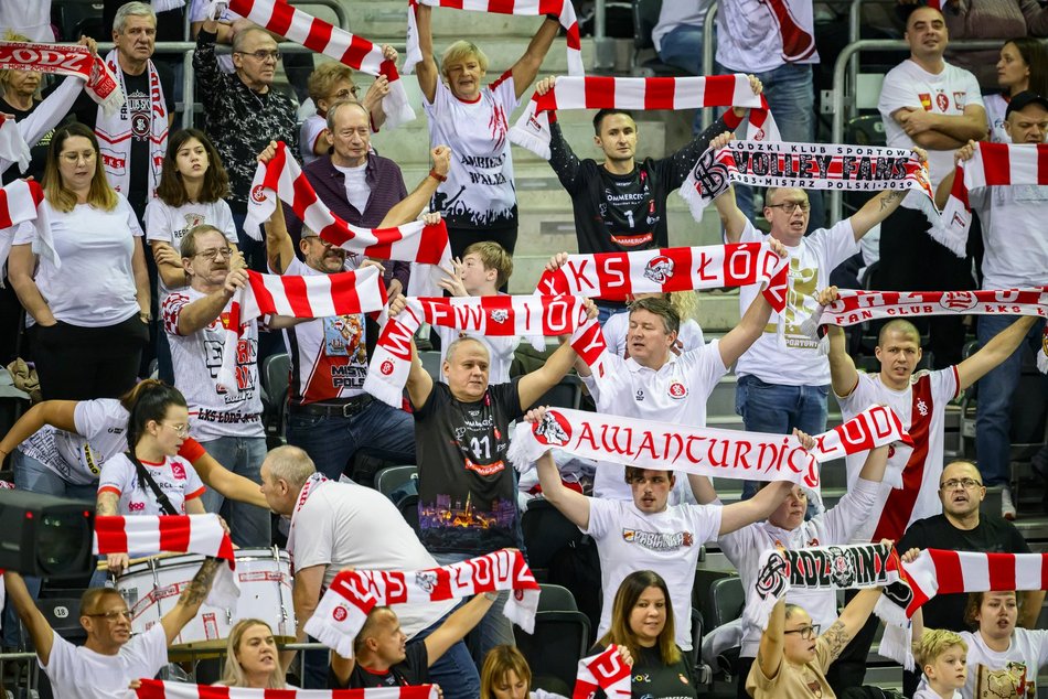 Kibice na siatkarskich derbach Łodzi