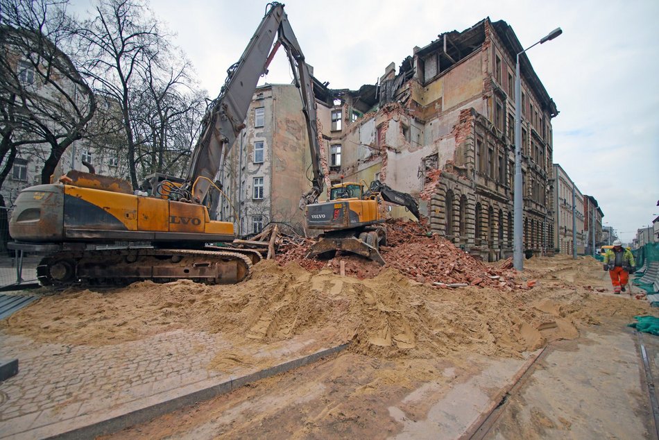 Od kwietnia do września w Łodzi wyburzonych ma zostać niemal 50 budynków