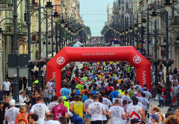 Bieg Ulicą Piotrkowską Rossmann Run 2025. Ruszyły zapisy 