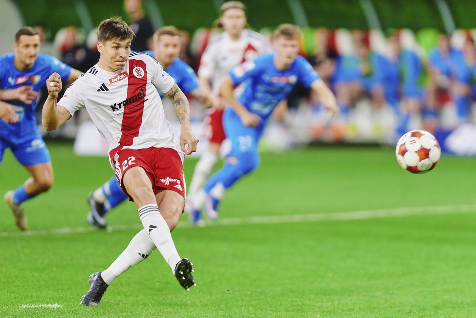 Łódź. ŁKS Łódź na fali! Łodzianie rozbili na własnym stadionie Pogoń Siedlce