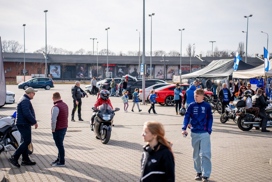 Łódź. Piknik AutoMocne przy Moto Arenie w Łodzi. Masa atrakcji dla każdego na Dzień Kobiet