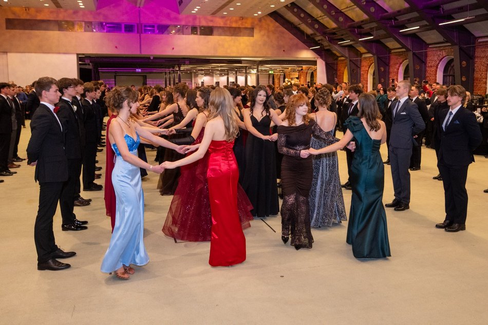 Łódź. Studniówka I LO w Łodzi