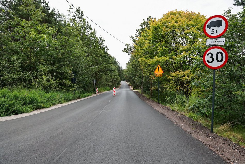 Łódź. Remont Jędrzejowskiej i Dworcowej w Łodzi. Ostatnie prace drogowców i zmiany MPK Łódź