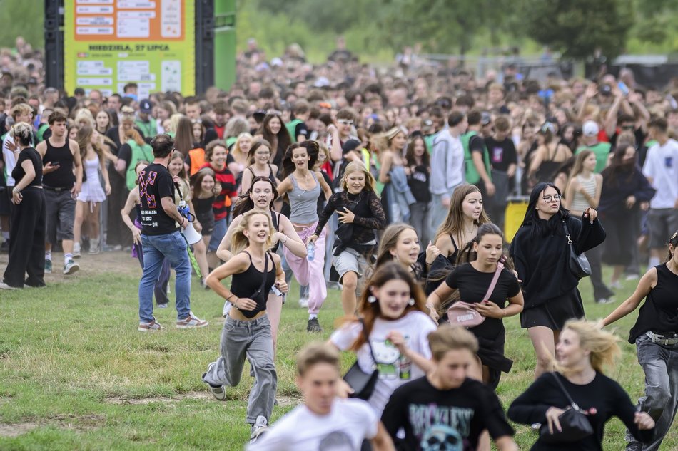 Łódź Summer Festival 2025 wystartował! Otwarcie bram i tłumy biegnące pod scenę!
