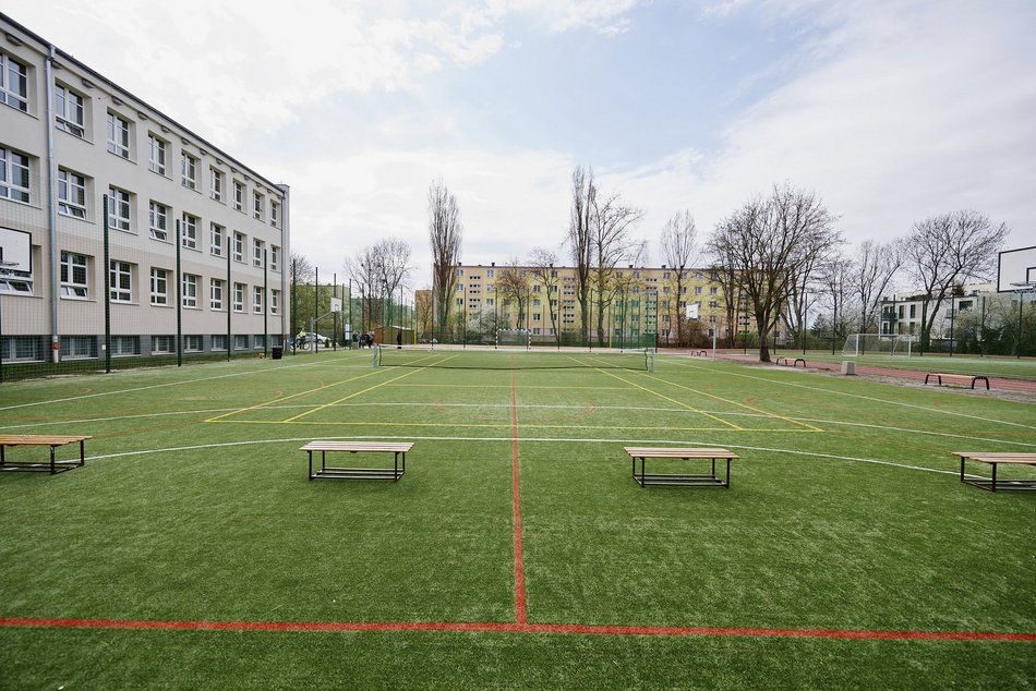 Nowy obiekt sportowy w Łodzi. Skorzystają uczniowie XXXI LO i nie tylko.