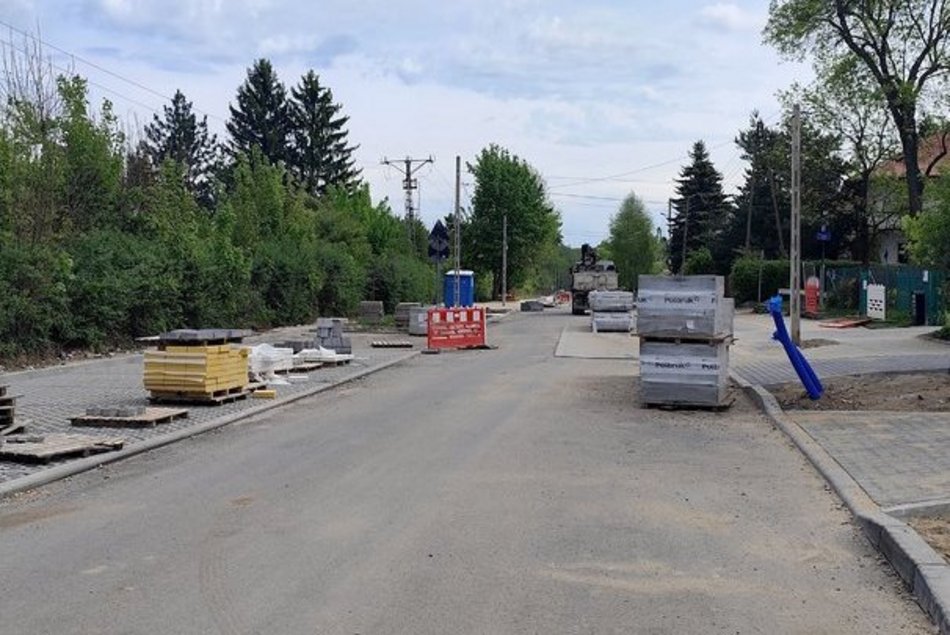 Remont Biegunowej w Łodzi. Kiedy otworzą oba odcinki