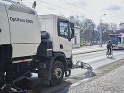 Łódź. Sprzątanie w Łodzi trwa nieprzerwanie. Na których ulicach pracowały ekipy porządkowe?