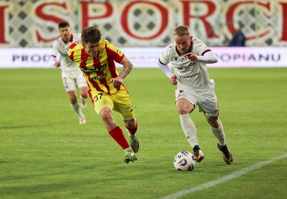 Łódź. Widzew Łódź znów zawiódł na wyjeździe. Porażka z Koroną Kielce przybliża widmo spadku