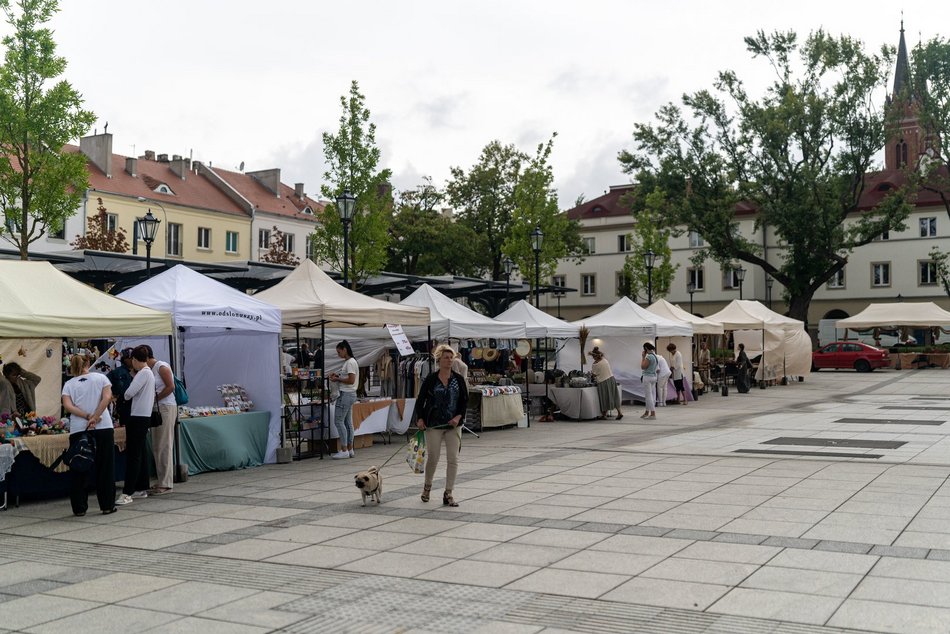 Słowiańska wioska na Starym Rynku podczas 601. Urodzin Łodzi