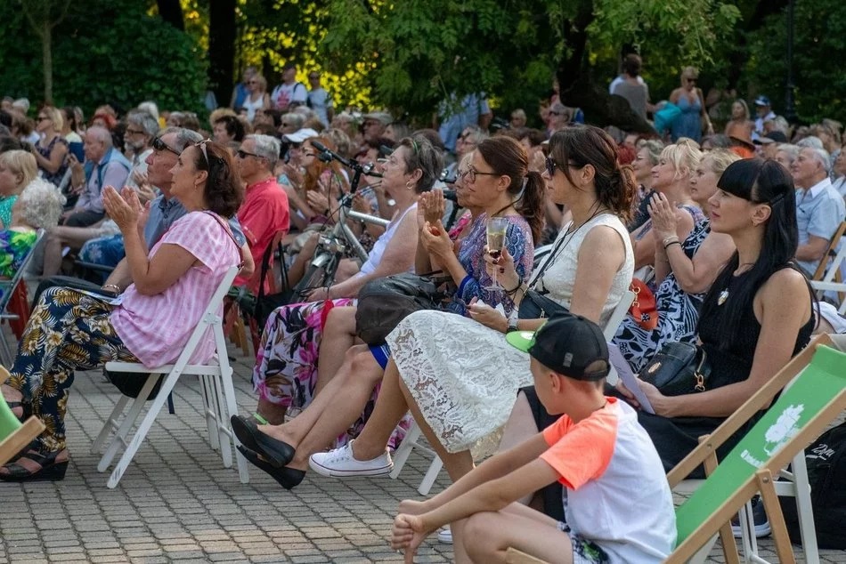 Łódź. Letnie Koncerty w Altanie powracają. Muzyczne niedziele w parku Źródliska w Łodzi
