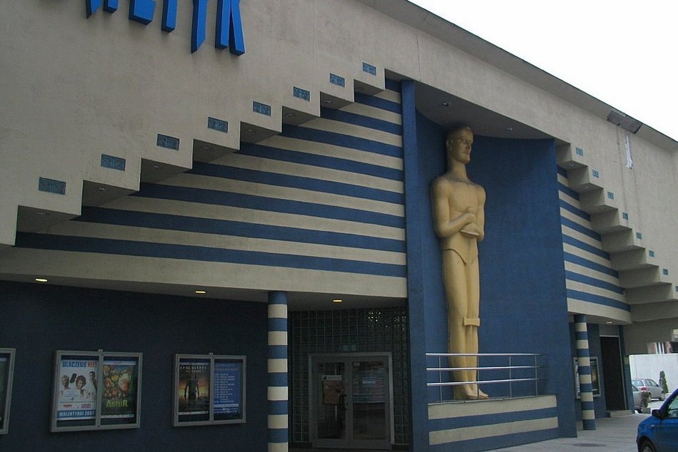 Kino Bałtyk przy ul. Narutowicza 20