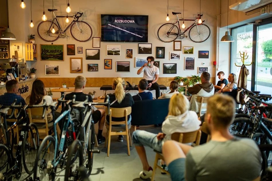 Łódź. Drogi rowerowe, innowacje, wycieczki