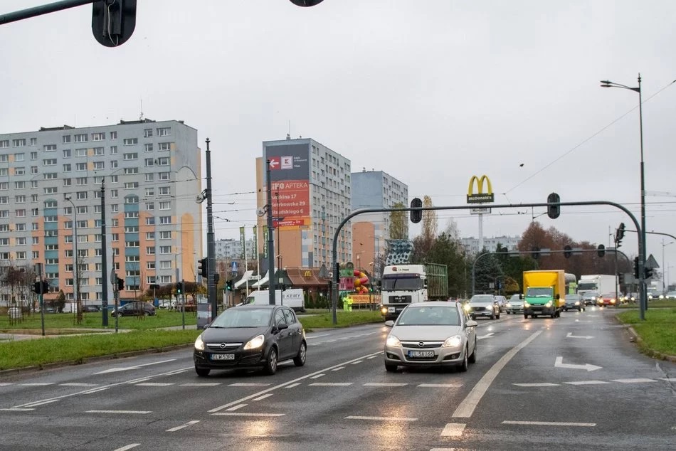 Red Light w Łodzi wystawia najwięcej mandatów! Które skrzyżowania przodują?