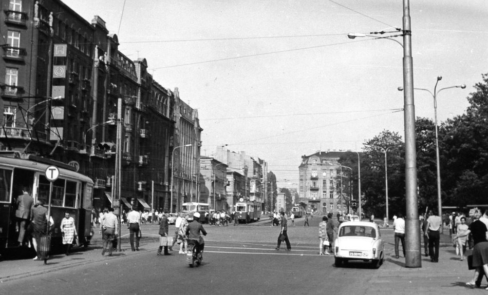 Łódź. Skrzyżowanie ulic Narutowicza i Kilińskiego w Łodzi - lata 1971-1973