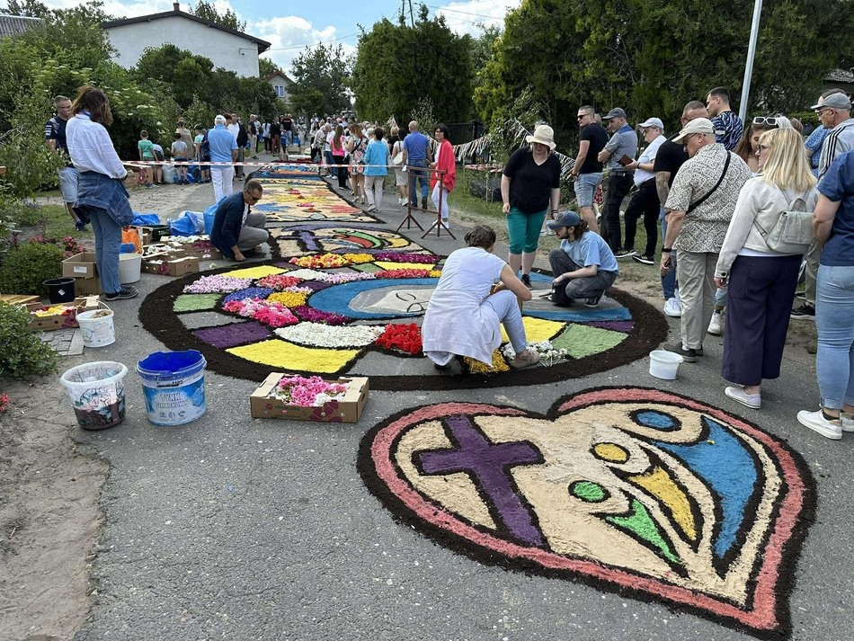 Łódź. Kwiatowe dywany w Spycimierzu